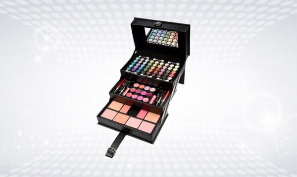 1 set de maquillage 82 pièces