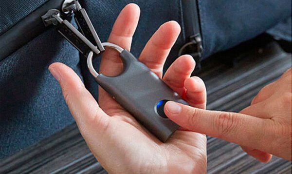 Cadenas biométrique à empreintes digitales
